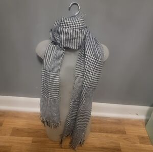 3/$30 Blue and White ZIGHILLI Scarf